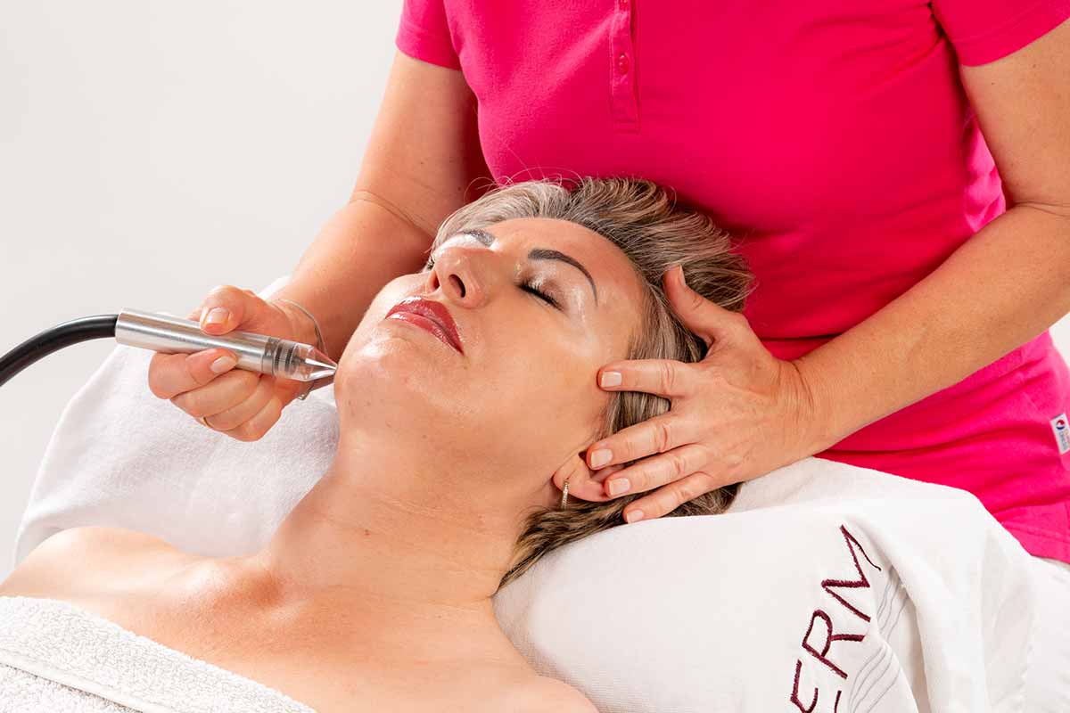 behandlungen mikrodermabrasion